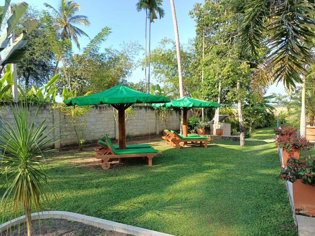 Avalon Village Resort Induruwa Ngoại thất bức ảnh