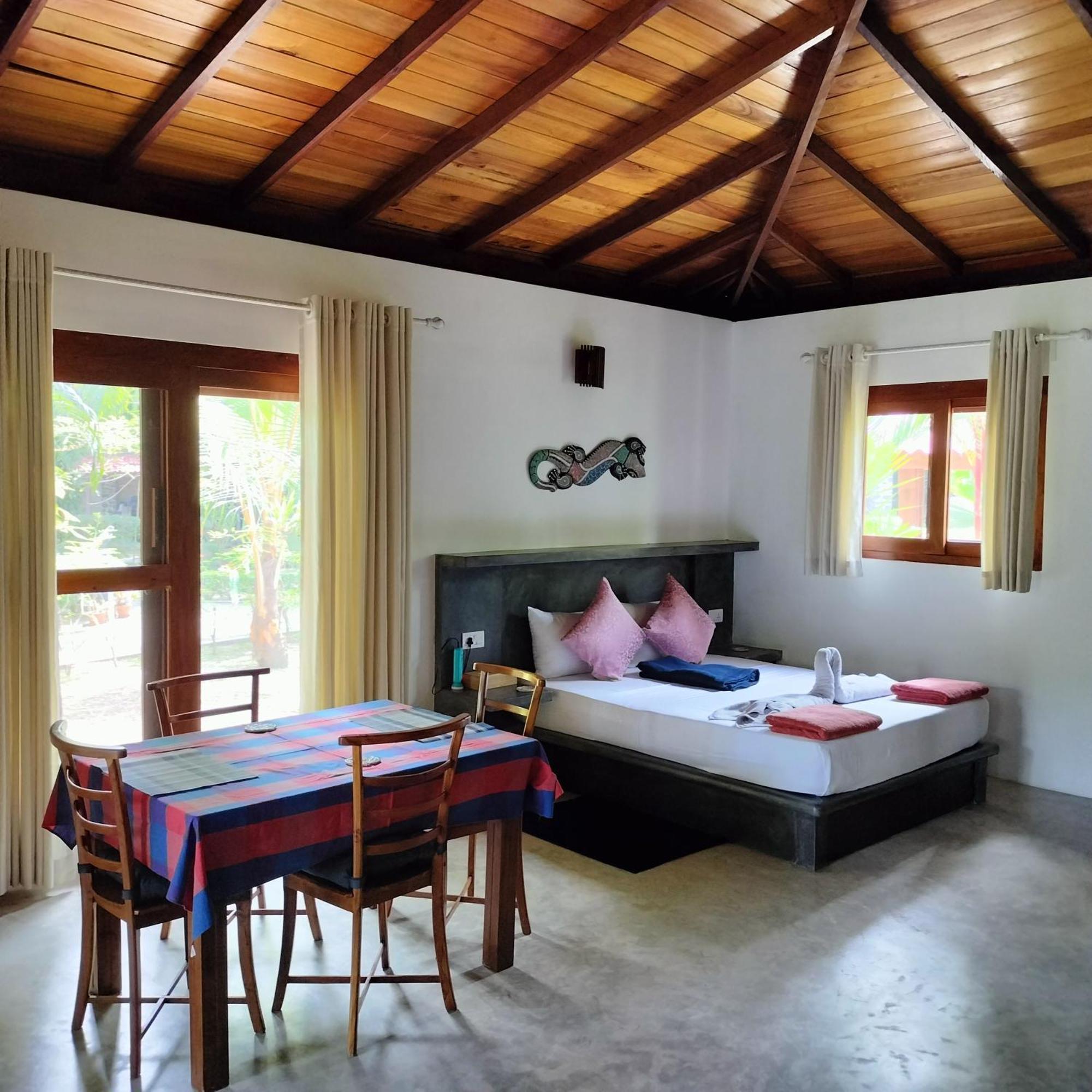 Avalon Village Resort Induruwa Ngoại thất bức ảnh
