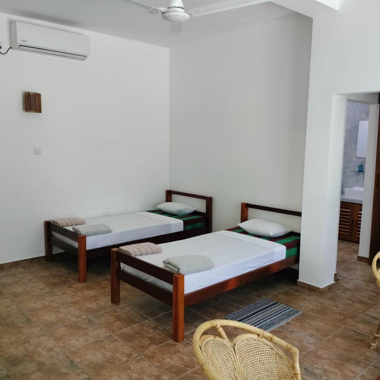 Avalon Village Resort Induruwa Ngoại thất bức ảnh
